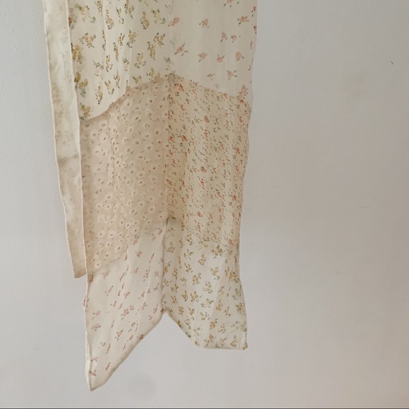 Vintage Floral Scarf - Picture 2 of 3